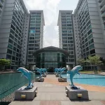 Mount Austin #Palazio A2 Pool View 1-2Pax #Mspro